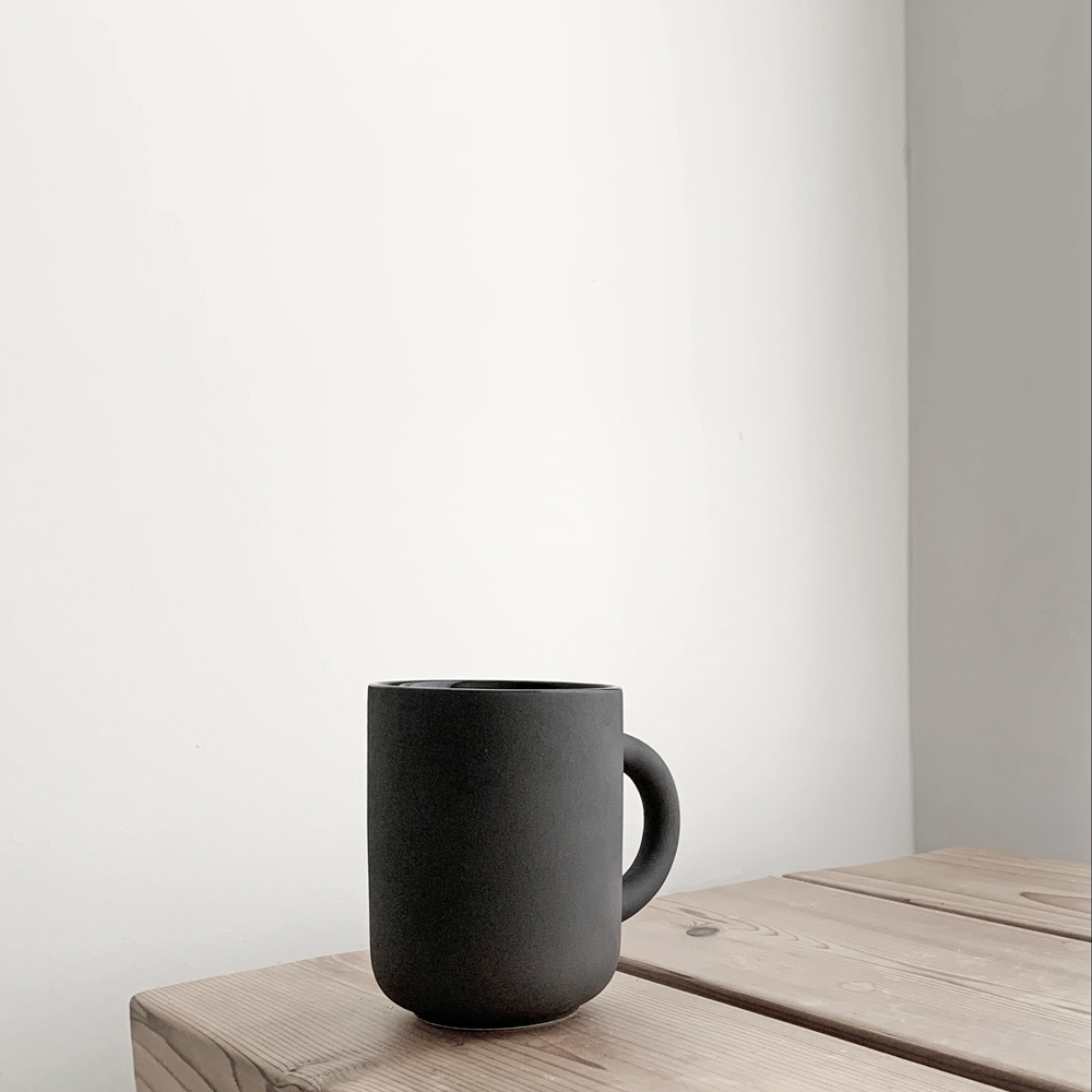 Theo mug. set of 2 - matte black